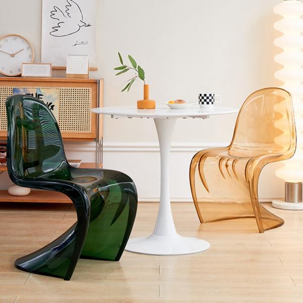 Weatherproof PP Outdoor Dining Chair for Tropical Resort Restaurants