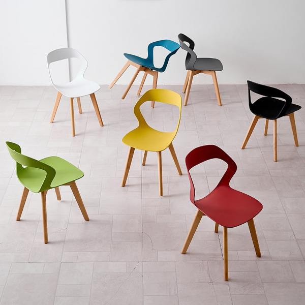 All-Weather Resistant PP Outdoor Dining Chair for Open-Air Cafés