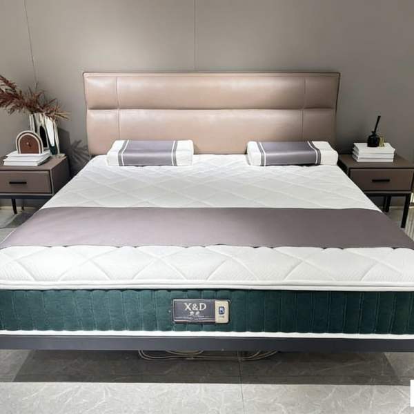 China Manufacturing Upholstered Bed - Commercial Grade MOQ 5